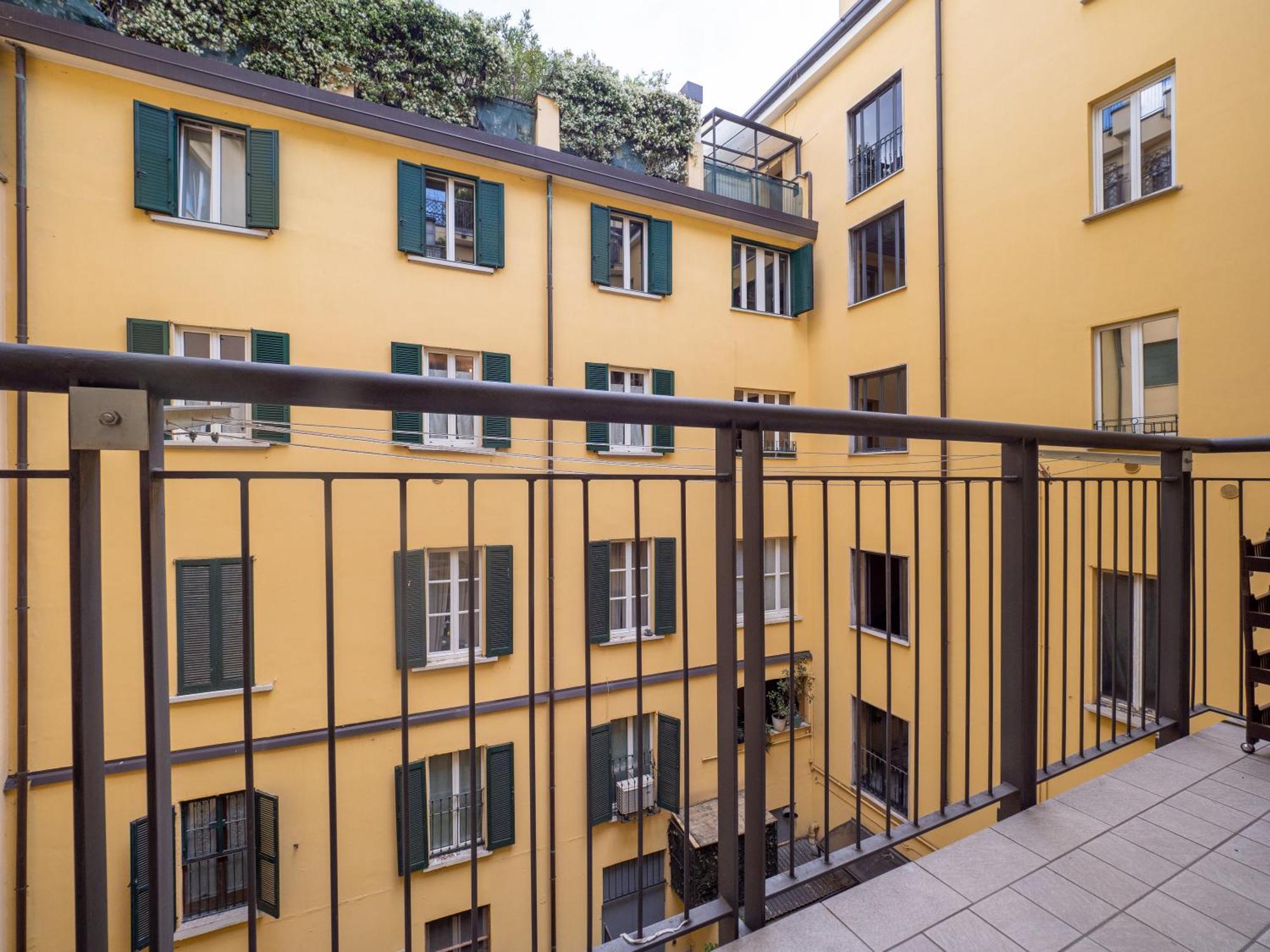 Appartamento Da Enzo Milano Centro Milão Exterior foto